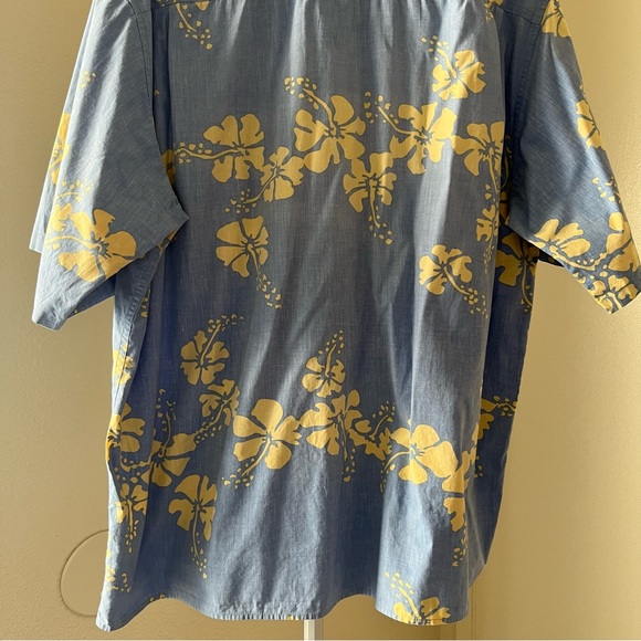 Reyn Spooner Blue and Yellow Hibiscus Shirt - Picture 7 of 9